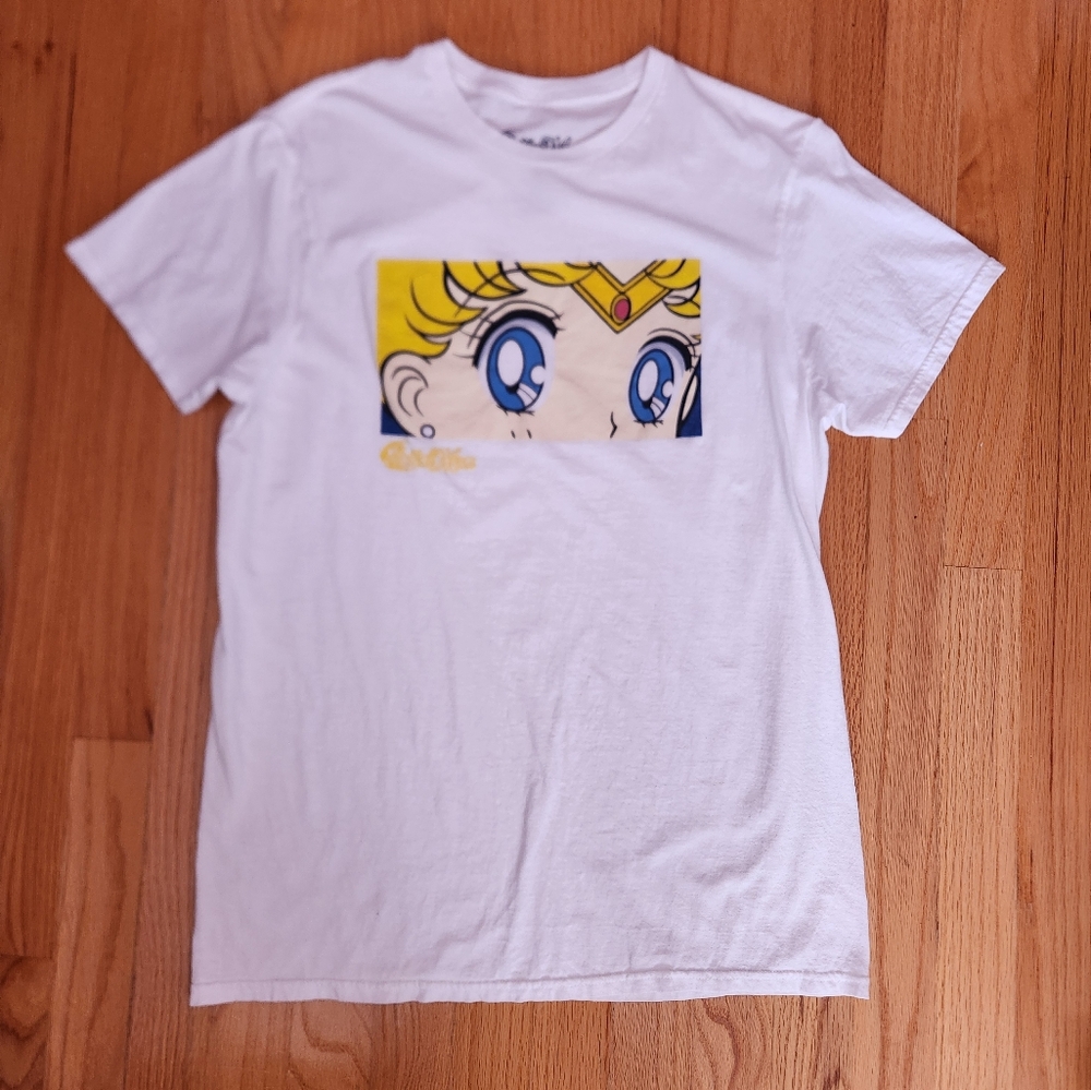 Sailor Moon eyes t-shirt